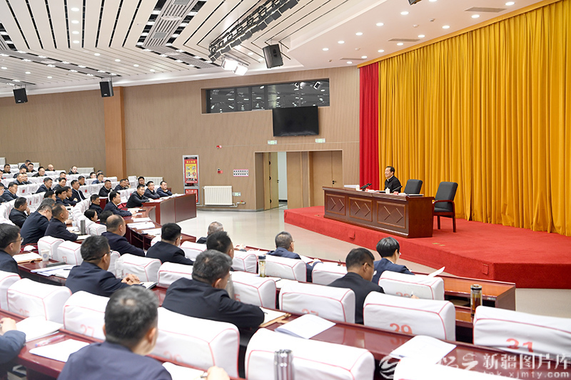 陈小江在县市区党政正职培训班上强调 完整准确全面贯彻新发展理念和新时代党的治疆方略 为建设社会主义现代化新疆贡献县域力量