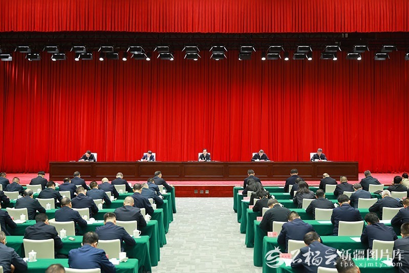 陈小江在十届自治区党委第十轮巡视集中反馈会议上强调 动真碰硬抓好巡视整改 以实际成效推动经济社会高质量发展